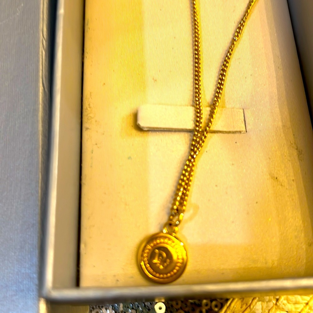 Authentic Dior gold necklace - Picture 1 of 2
